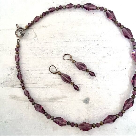 Purple Swarovski Crystal antique silver plated necklace and earrings - Picture 2 of 16